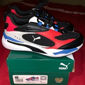 Little boys Boys size 3 puma RS